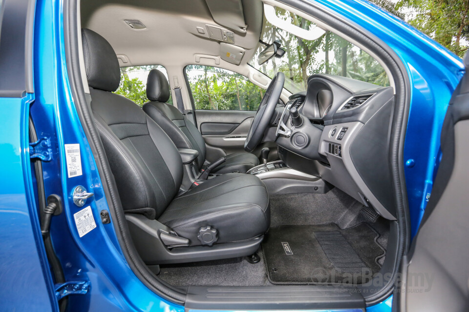 Kia Picanto JA (2018) Interior