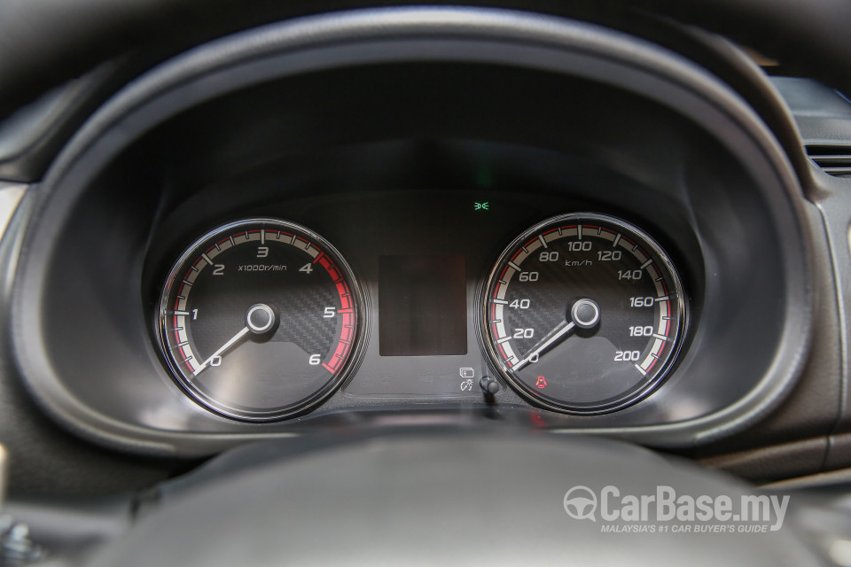 Mitsubishi Triton Mk2 (2015) Interior