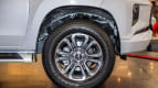 Mitsubishi Triton Exterior photo