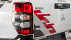 Mitsubishi Triton Exterior photo
