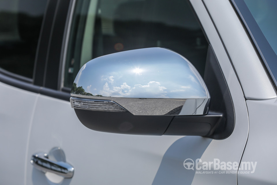 Mitsubishi Triton Mk2 Facelift (2019) Exterior