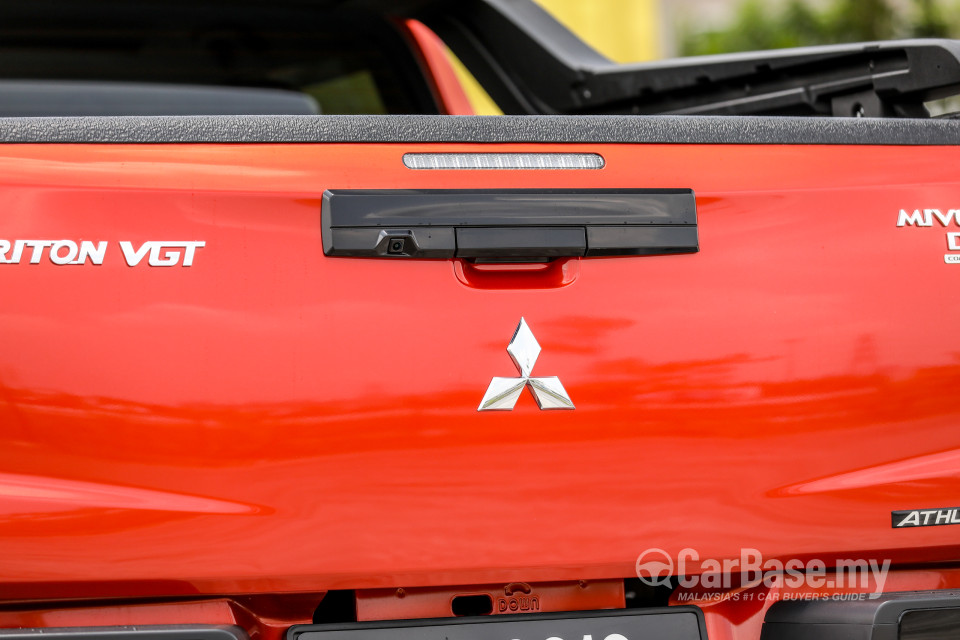 Mitsubishi Triton Mk2 Facelift (2019) Exterior