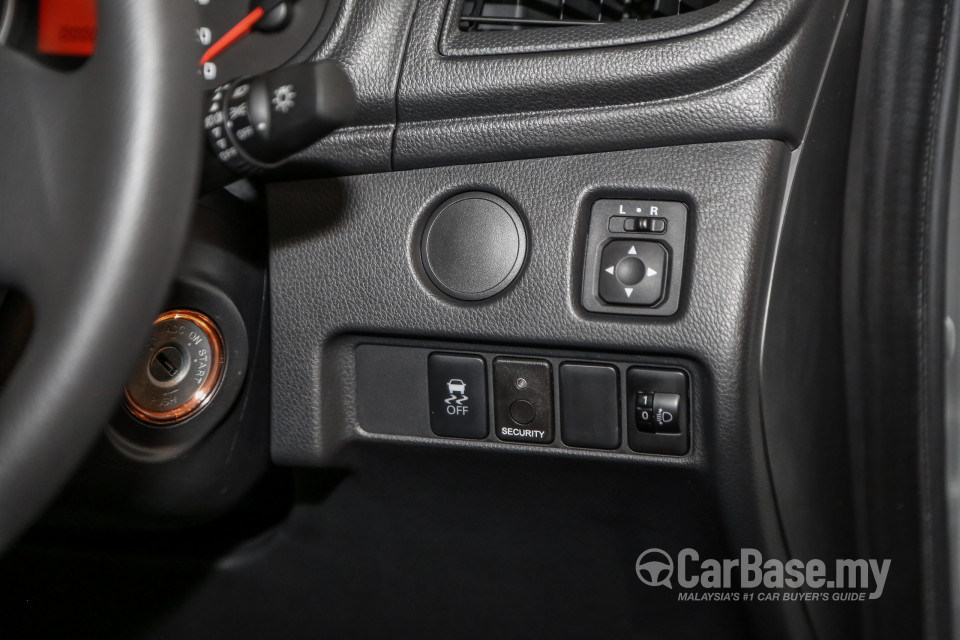 Mitsubishi Triton Mk2 Facelift (2019) Interior