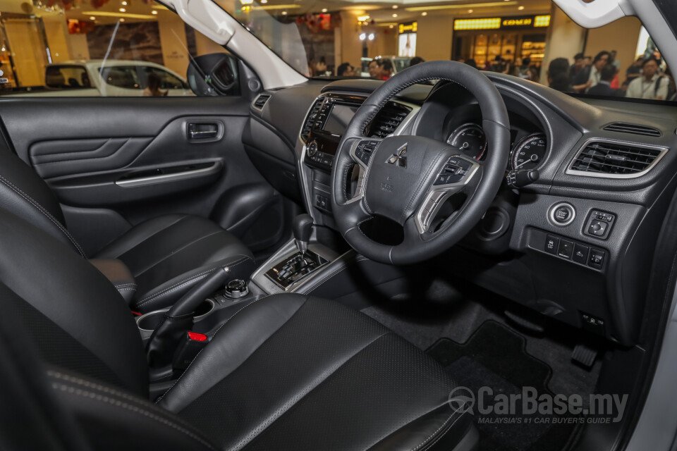 Mercedes-Benz A-Class W177 (2018) Interior