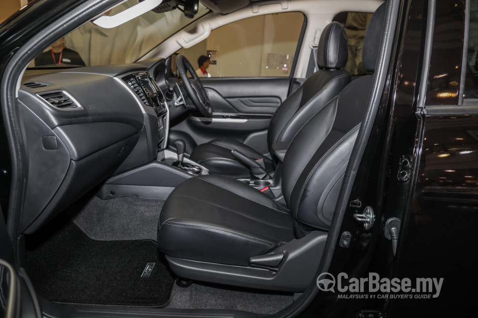 Mitsubishi Triton Mk2 Facelift (2019) Interior