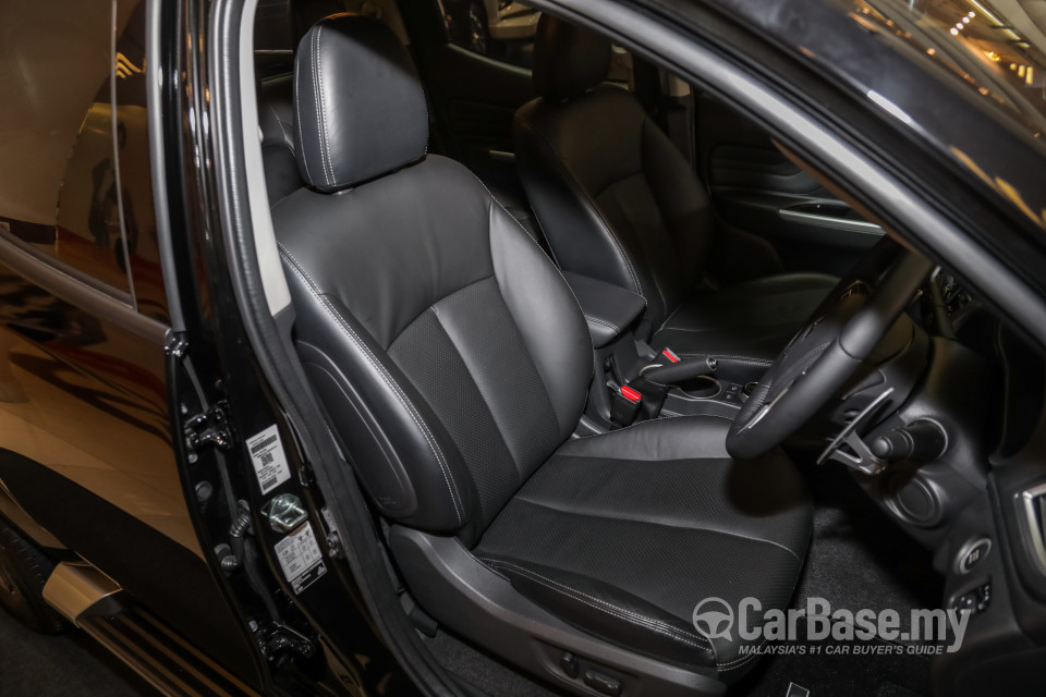 Mitsubishi Triton Mk2 Facelift (2019) Interior