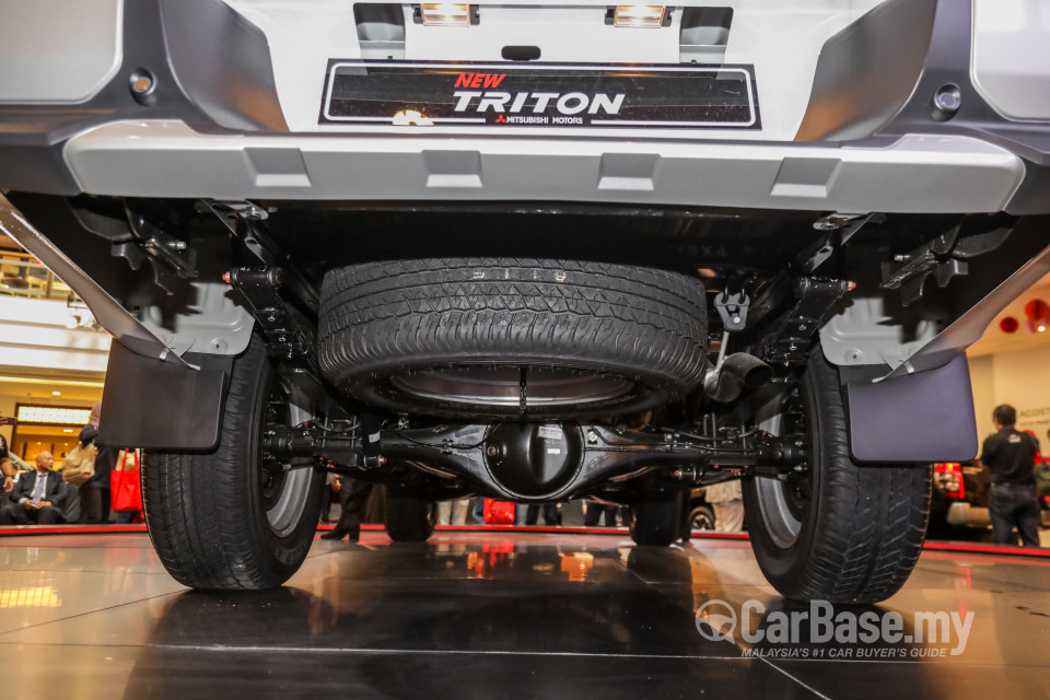 Mitsubishi Triton Mk2 Facelift (2019) Interior