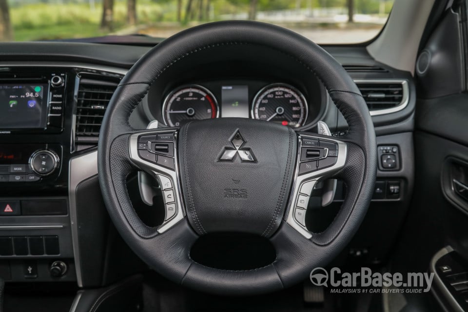 Mitsubishi Triton Mk2 Facelift (2019) Interior