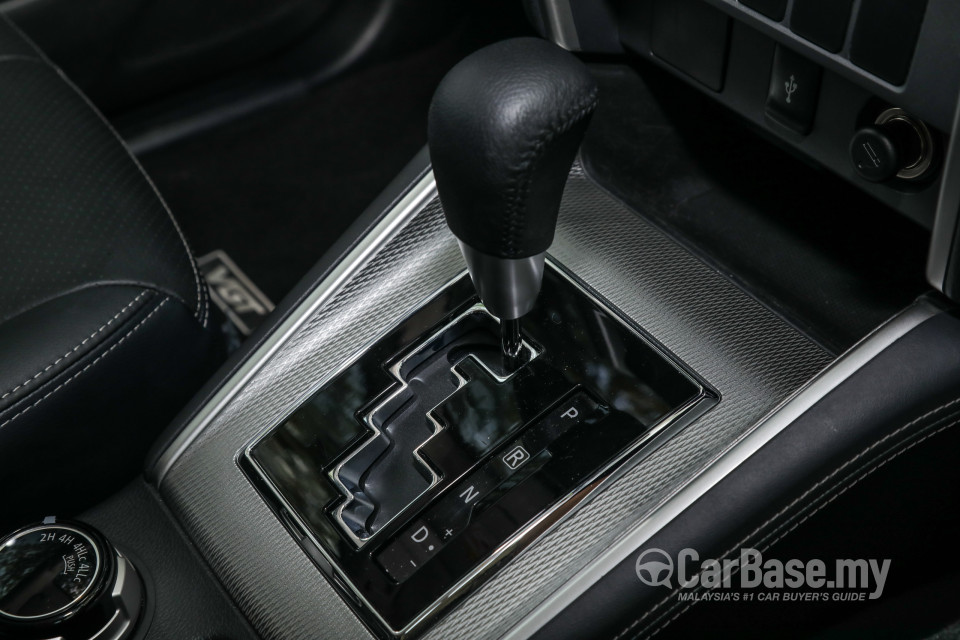 Mitsubishi Triton Mk2 Facelift (2019) Interior