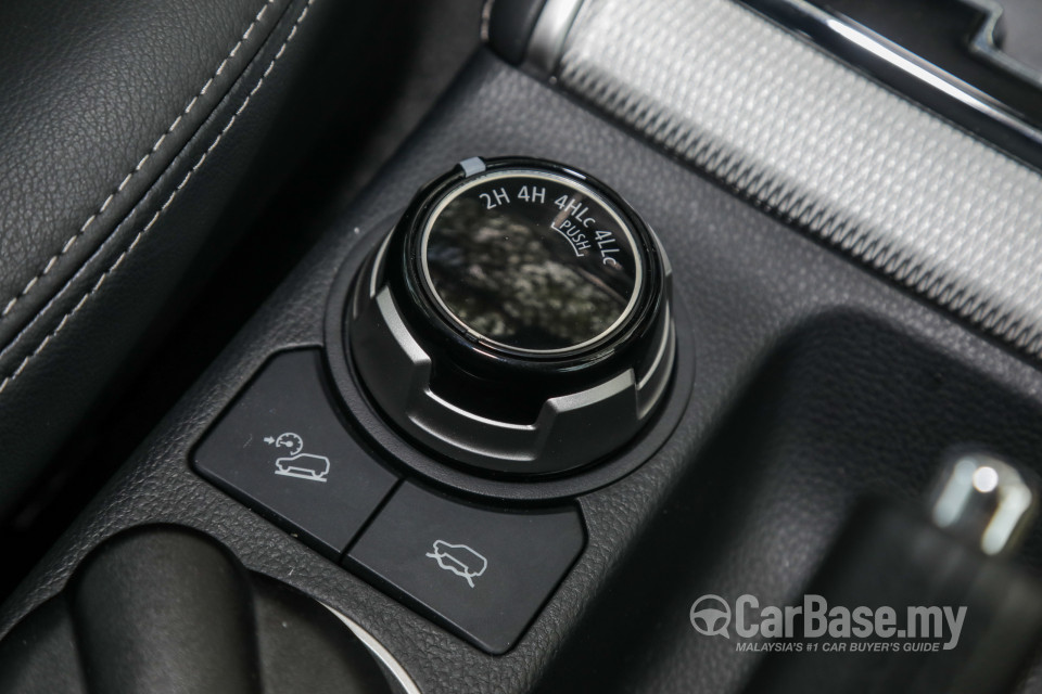 Mitsubishi Triton Mk2 Facelift (2019) Interior
