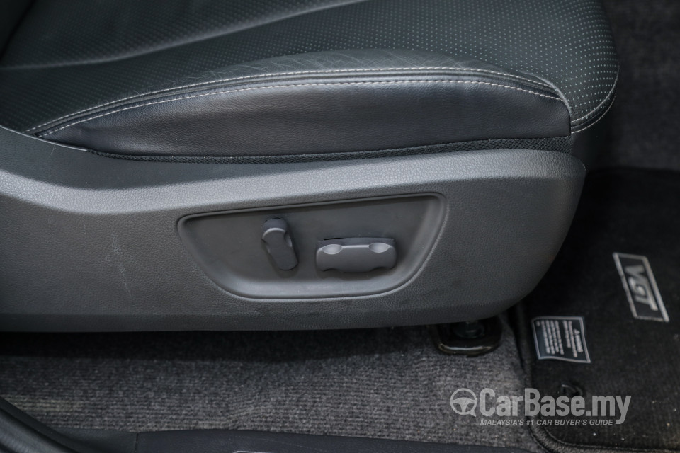 Mitsubishi Triton Mk2 Facelift (2019) Interior