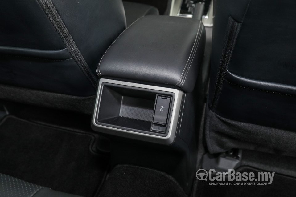 Mitsubishi Triton Mk2 Facelift (2019) Interior