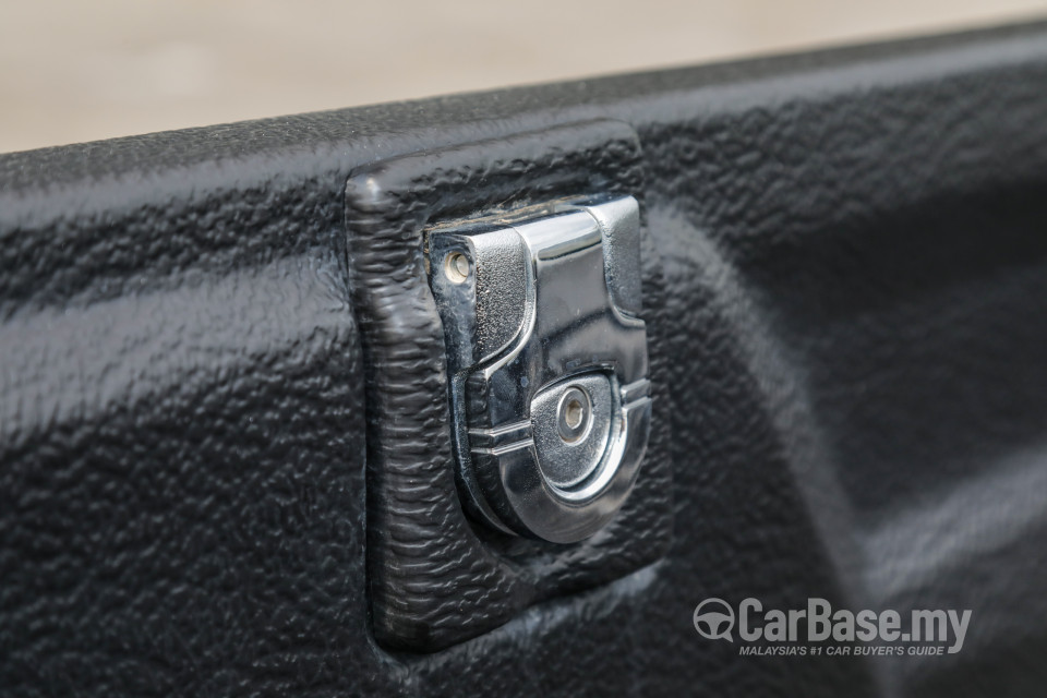 Mitsubishi Triton Mk2 Facelift (2019) Interior