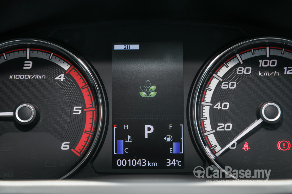 Mitsubishi Triton Mk2 Facelift (2019) Interior
