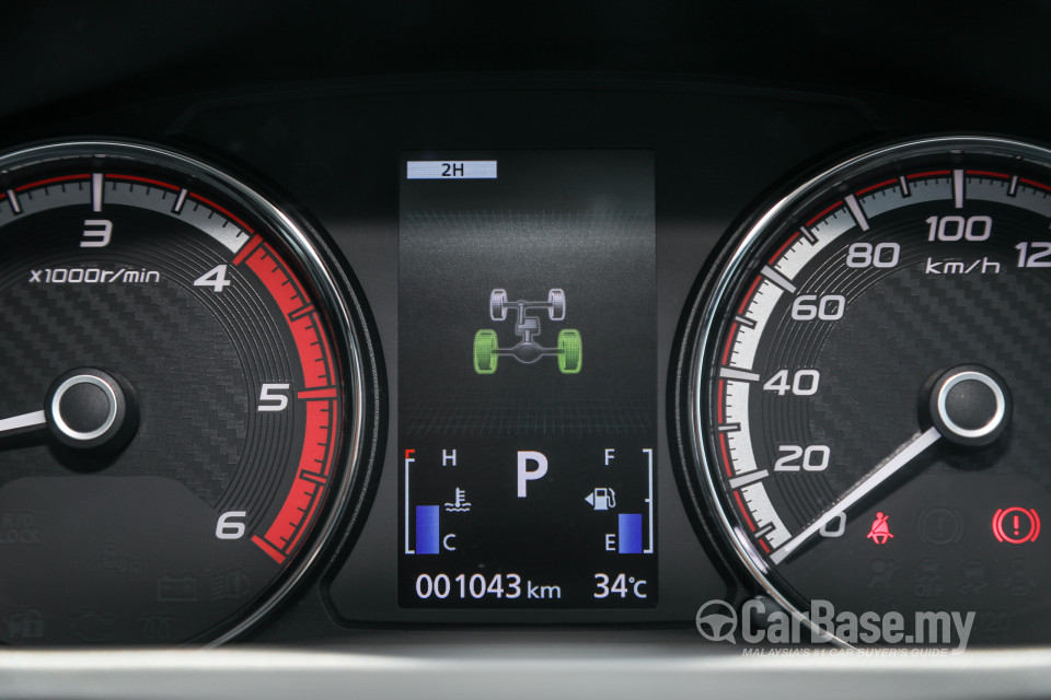 Mitsubishi Triton Mk2 Facelift (2019) Interior