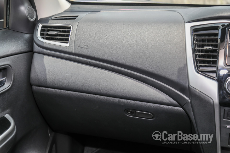 Mitsubishi Triton Mk2 Facelift (2019) Interior