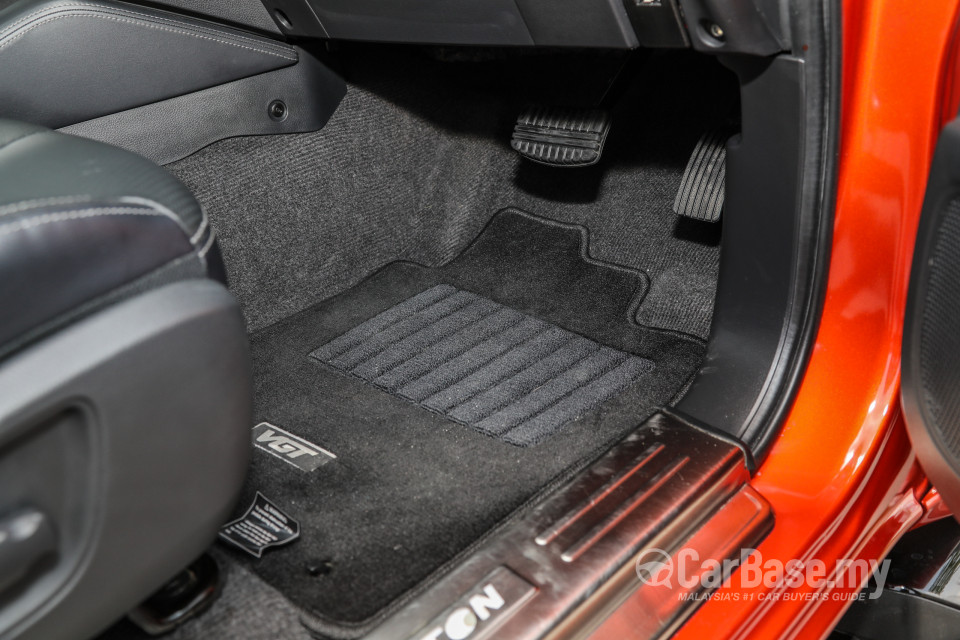 Mitsubishi Triton Mk2 Facelift (2019) Interior