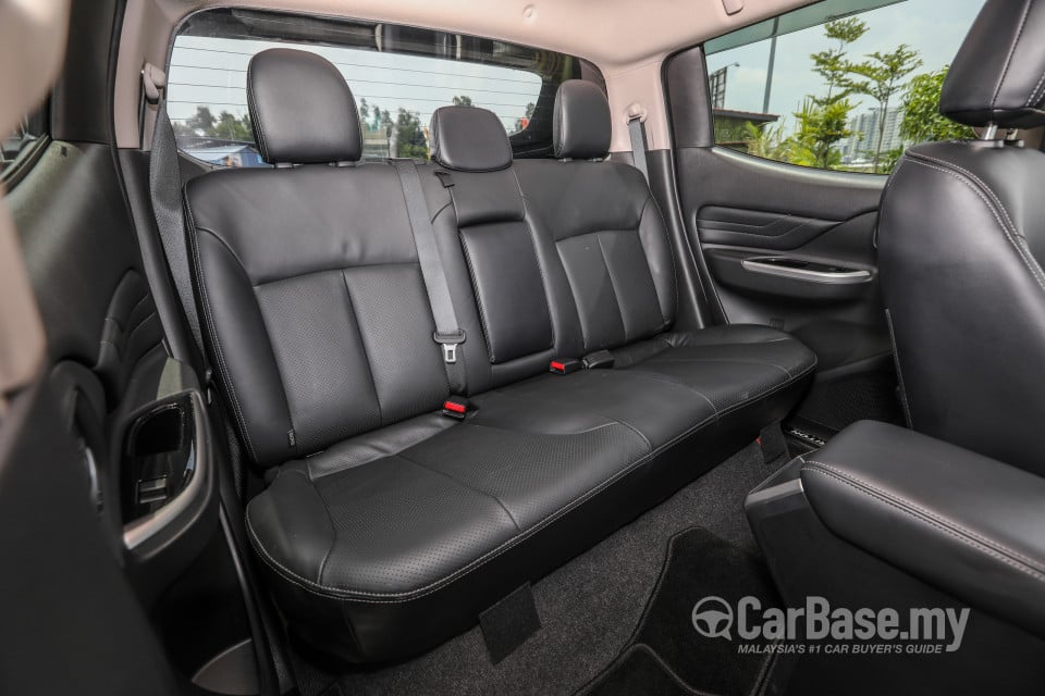 Mitsubishi Triton Mk2 Facelift (2019) Interior
