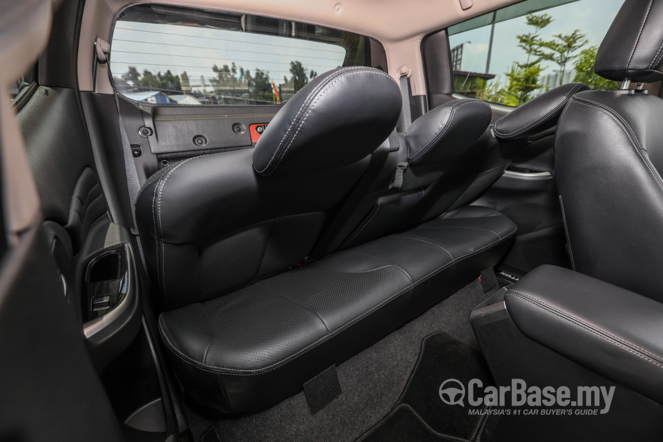 Mitsubishi Triton Mk2 Facelift (2019) Interior
