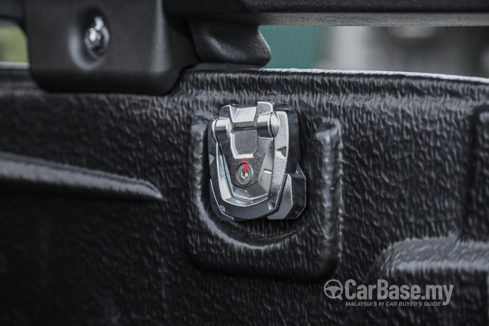 Mitsubishi Triton Mk2 Facelift (2019) Interior