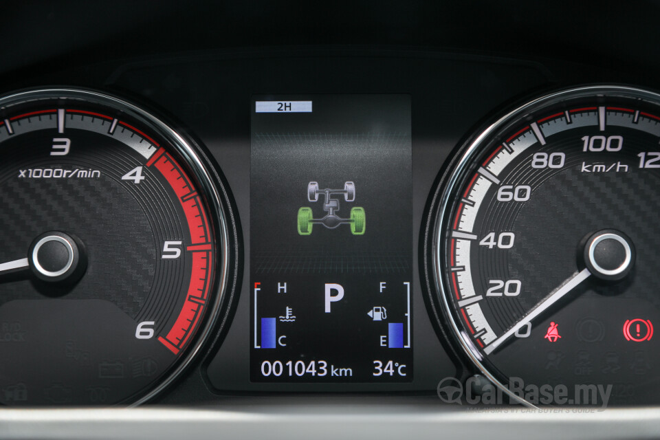 Mitsubishi Triton Mk2 Facelift (2019) Interior