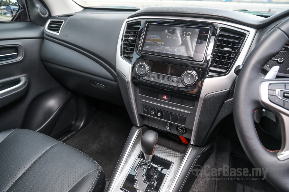 Mitsubishi Triton Mk2 Facelift (2019) Interior