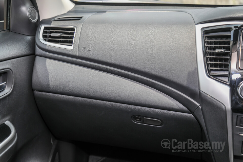 Mitsubishi Triton Mk2 Facelift (2019) Interior