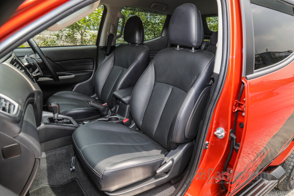 Mitsubishi Triton Mk2 Facelift (2019) Interior