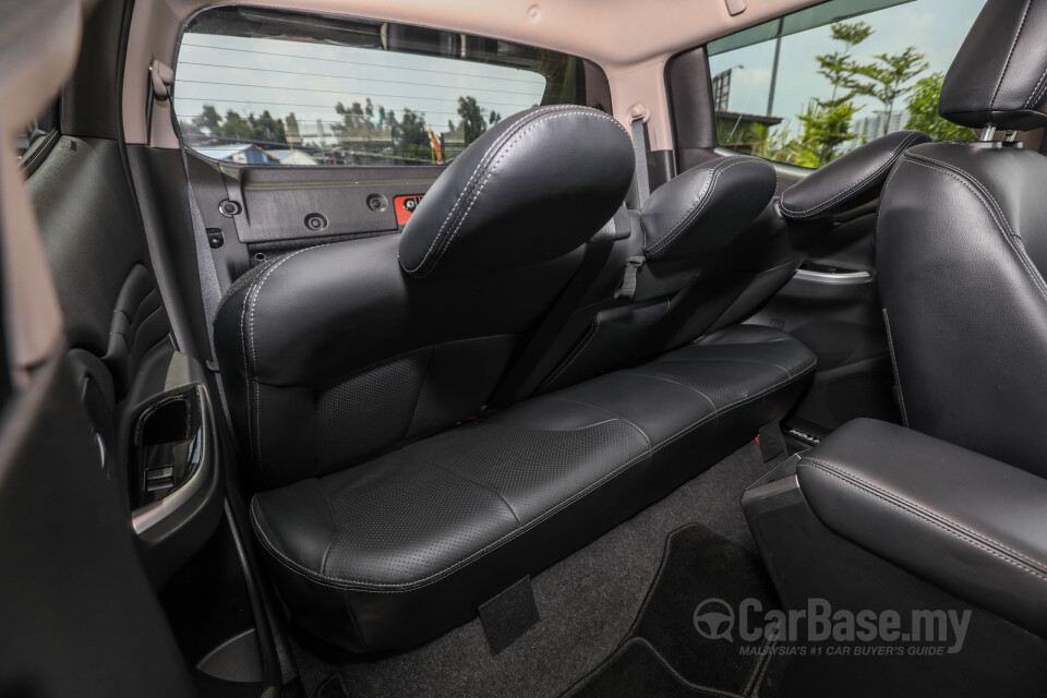 Mitsubishi Triton Mk2 Facelift (2019) Interior