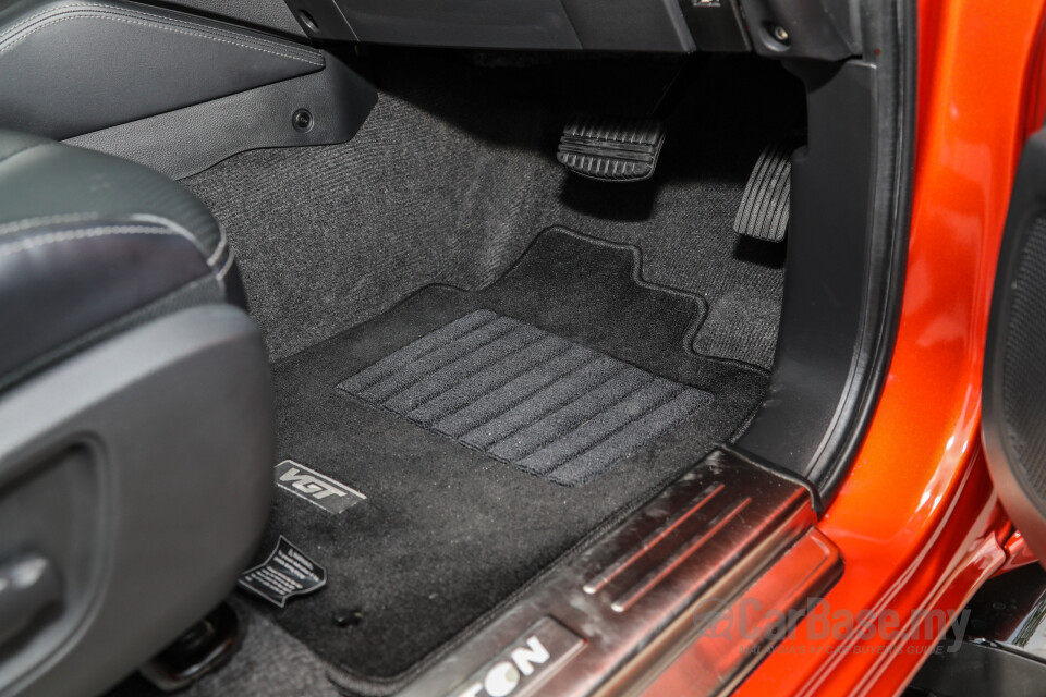 Mitsubishi Triton Mk2 Facelift (2019) Interior