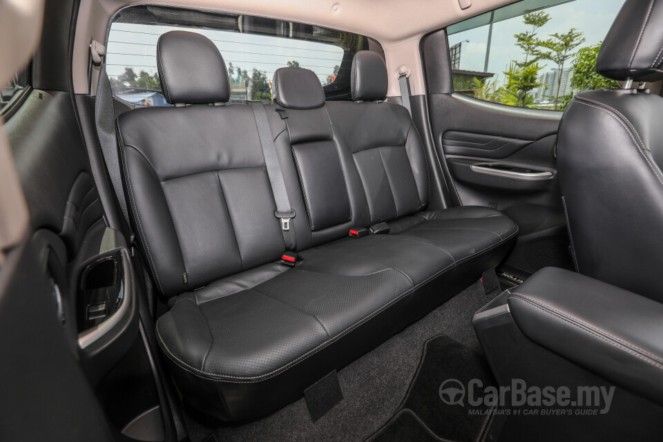 Mitsubishi Triton Mk2 Facelift (2019) Interior