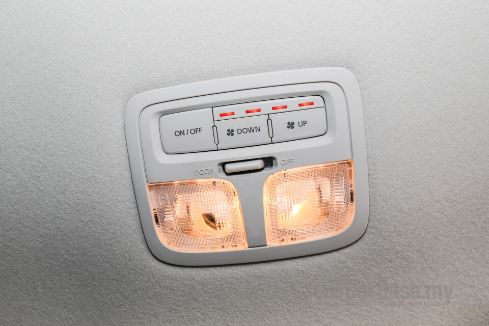 Mitsubishi Triton Mk2 Facelift (2019) Interior
