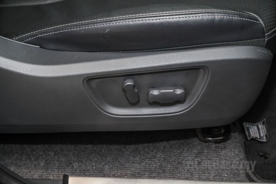 Mitsubishi Triton Mk2 Facelift (2019) Interior