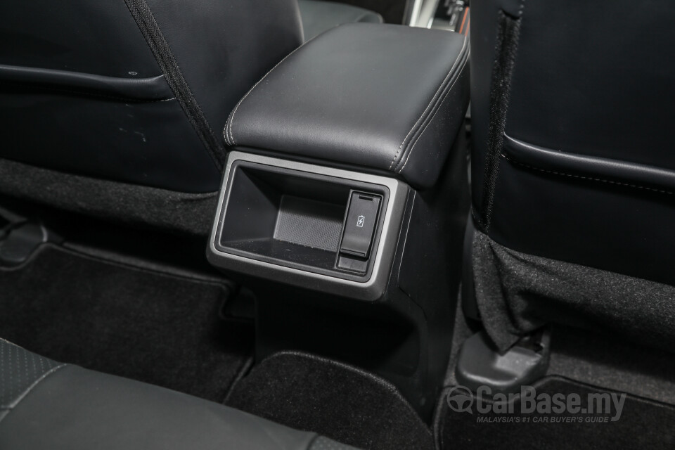 Mitsubishi Triton Mk2 Facelift (2019) Interior