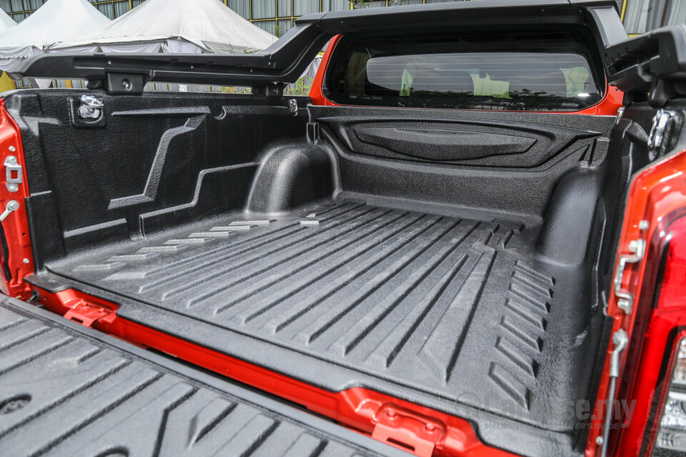 Mitsubishi Triton Mk2 Facelift (2019) Interior