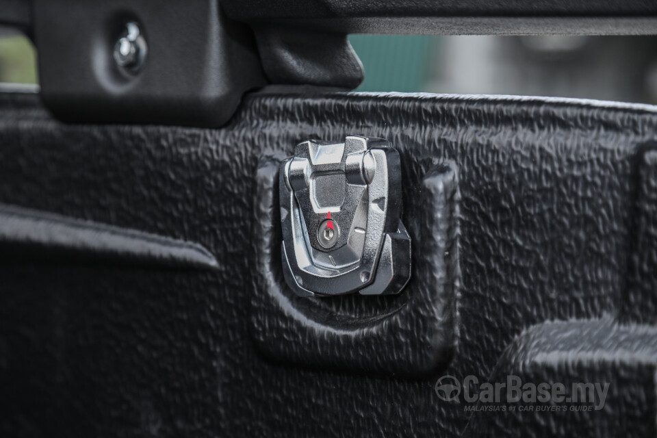 Mitsubishi Triton Mk2 Facelift (2019) Interior