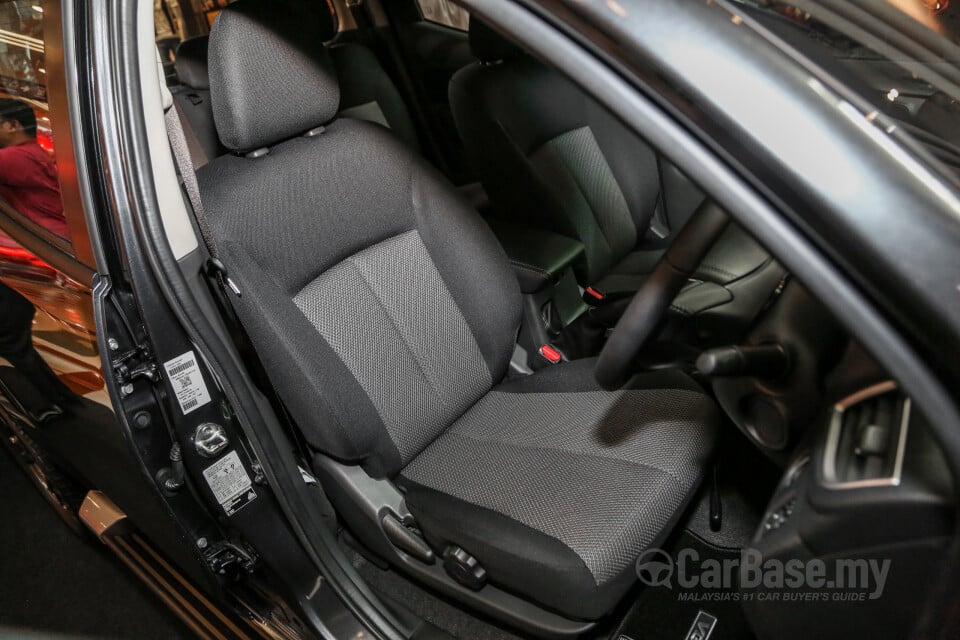 Mitsubishi Triton Mk2 Facelift (2019) Interior