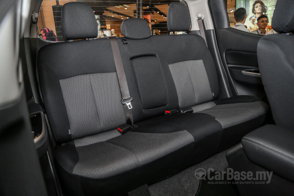 Mitsubishi Triton Mk2 Facelift (2019) Interior