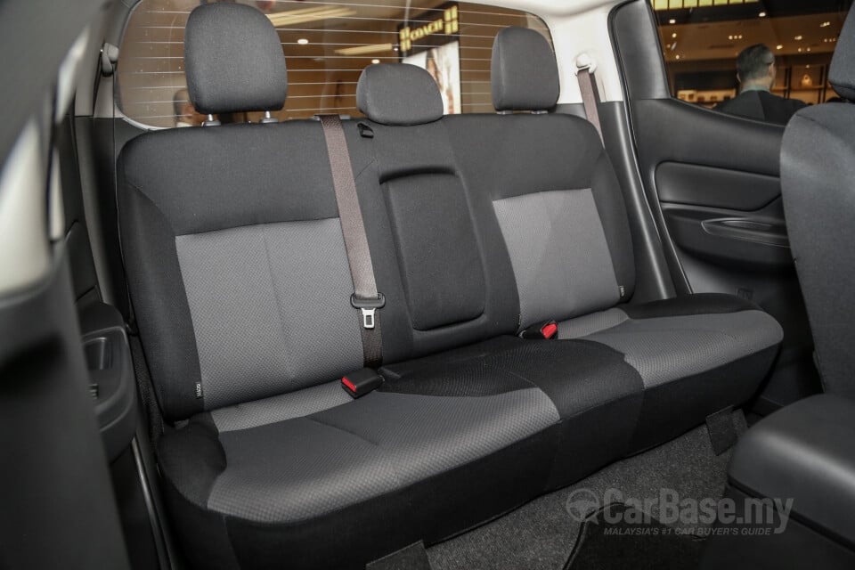 Mitsubishi Triton Mk2 Facelift (2019) Interior