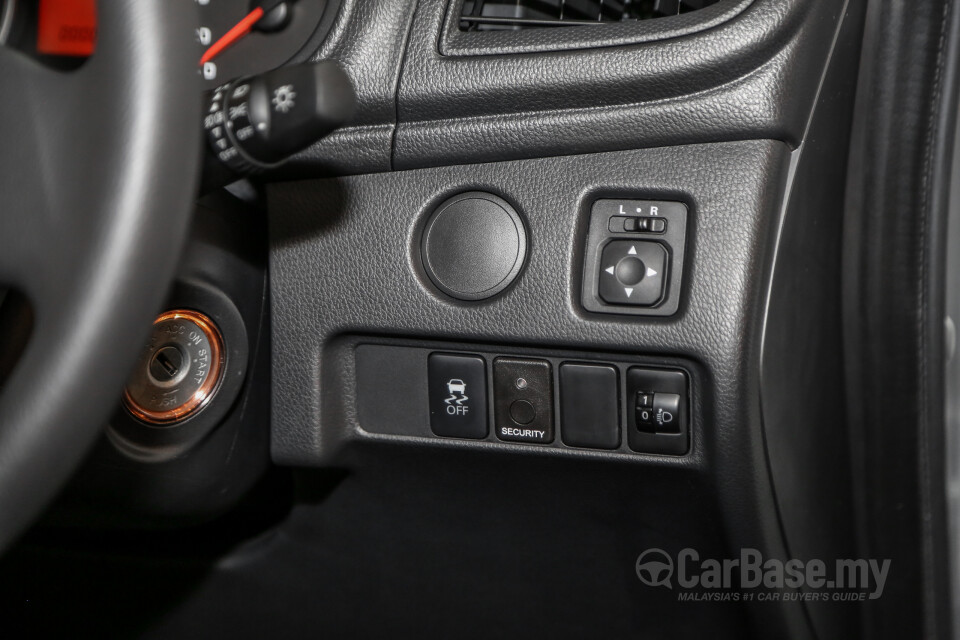 Mitsubishi Triton Mk2 Facelift (2019) Interior