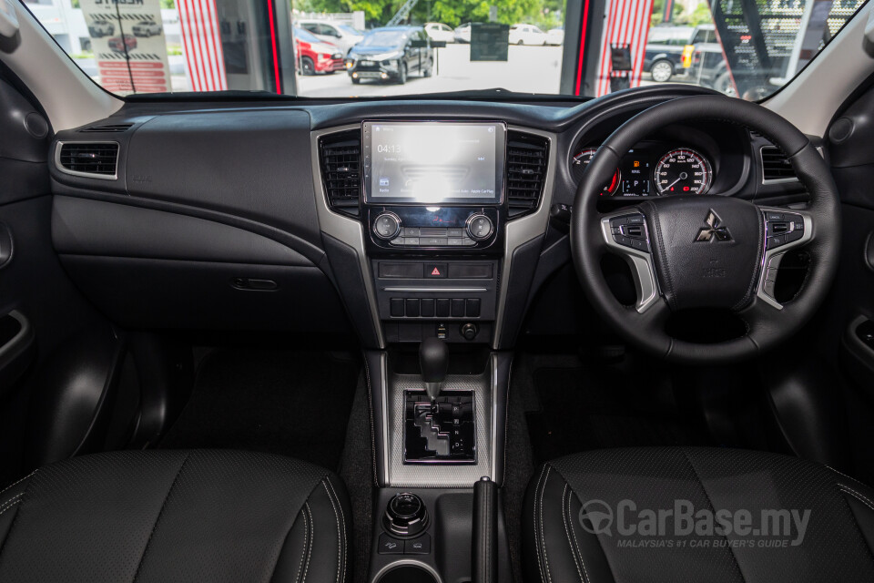 Mitsubishi Triton Mk2 Facelift (2019) Interior