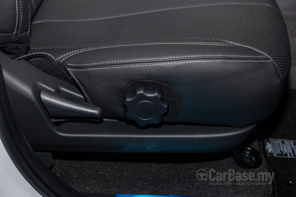 Mitsubishi Triton Mk2 Facelift (2019) Interior