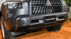 Mitsubishi Triton Exterior photo