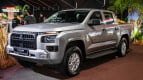 Mitsubishi Triton Exterior photo