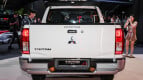 Mitsubishi Triton Exterior photo