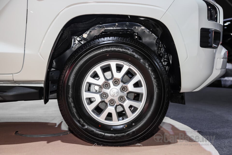 Mitsubishi Triton Mk3 (2024) Exterior