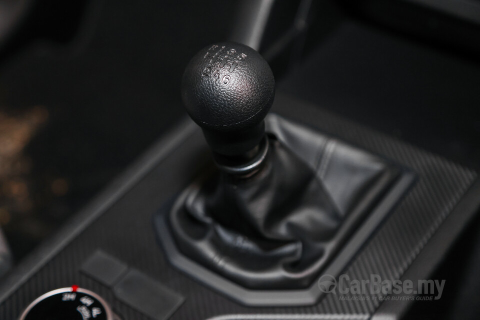 Mitsubishi Triton Mk3 (2024) Interior