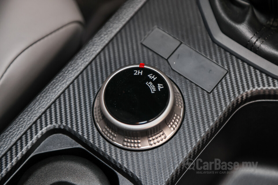Mitsubishi Triton Mk3 (2024) Interior