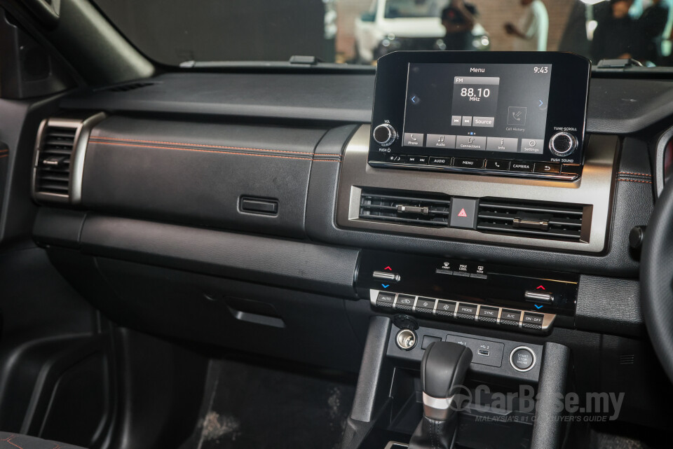 Mitsubishi Triton Mk3 (2024) Interior