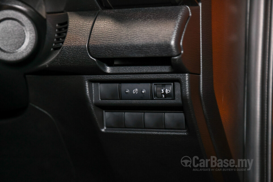 Mitsubishi Triton Mk3 (2024) Interior